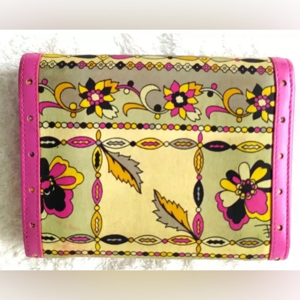 Emilio Pucci Wallet. Wonderful EUC pink  leather